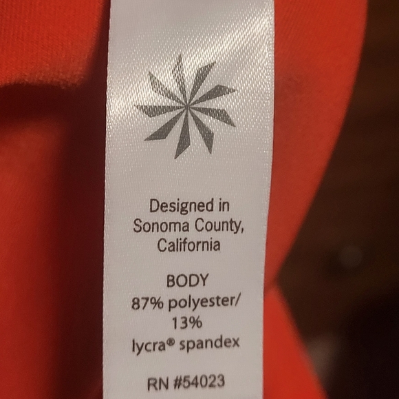 Athleta Women's Salutation Stash Orange Capri Size Medium - Picture 10 of 10